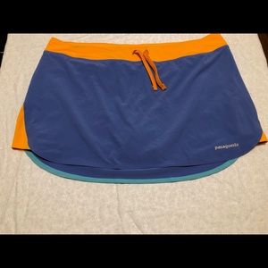 Patagonia Exercise Skort size Large EUC
